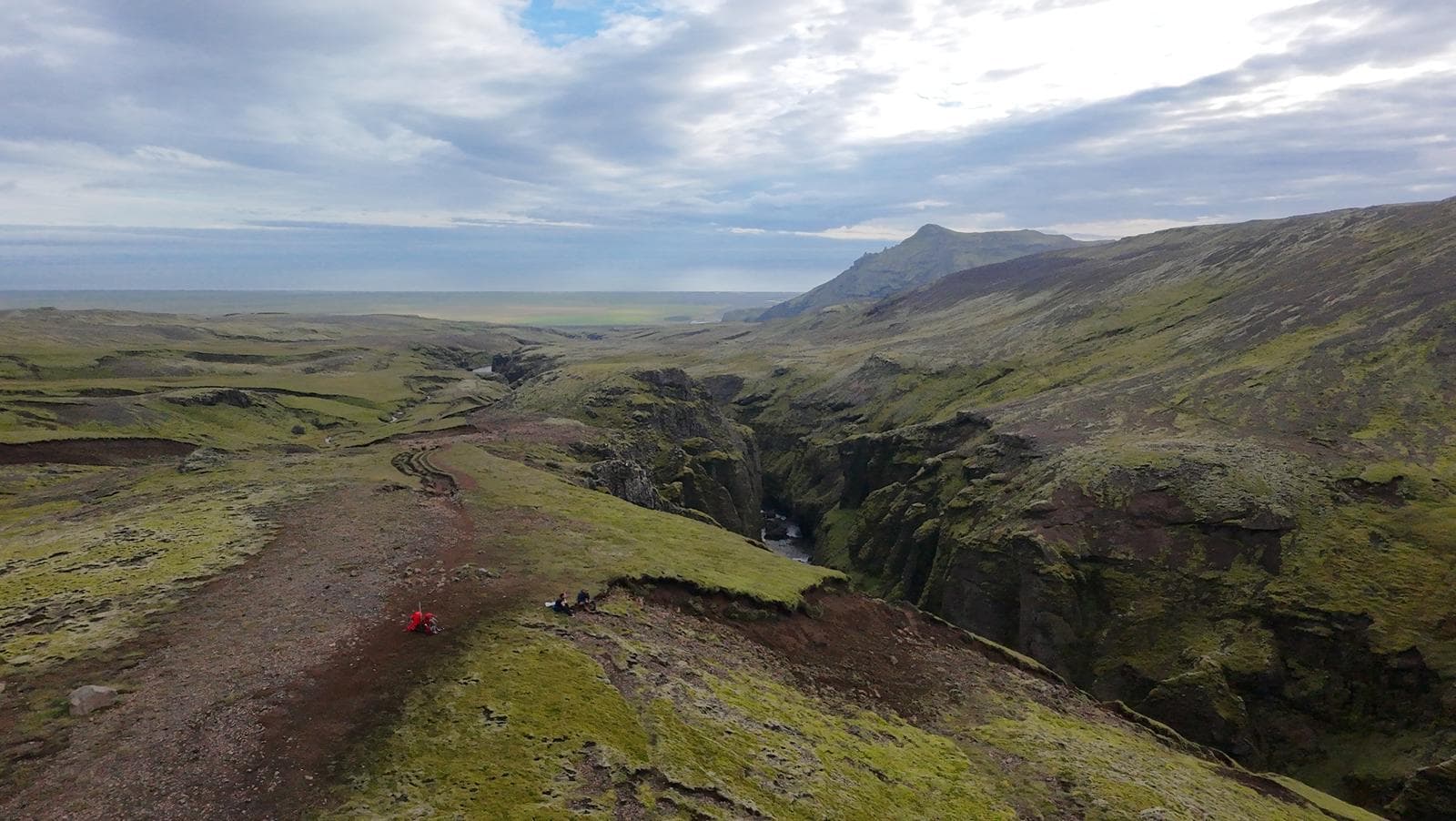 Iceland: Fimmvörðuháls & Laugavegur Trail