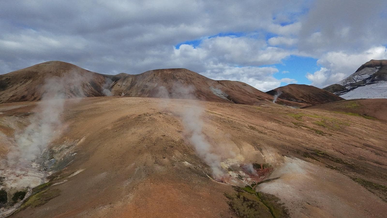 Iceland: Fimmvörðuháls & Laugavegur Trail